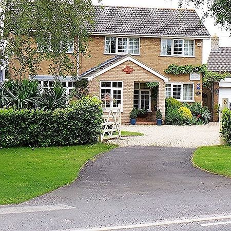 Silverstone Guest House Extérieur photo