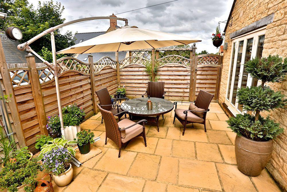 Silverstone Guest House Extérieur photo